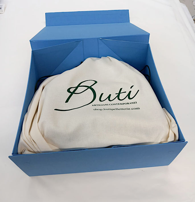 Packaging 02